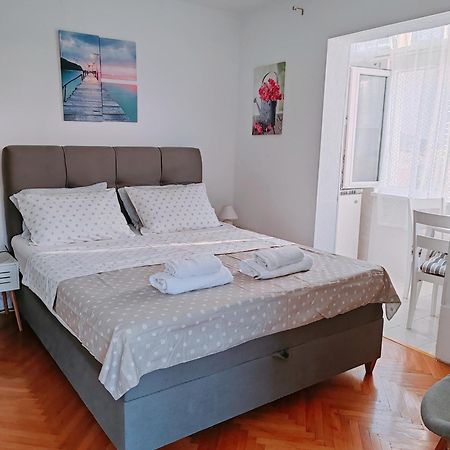 Studio Bobo Rovinj Exteriör bild